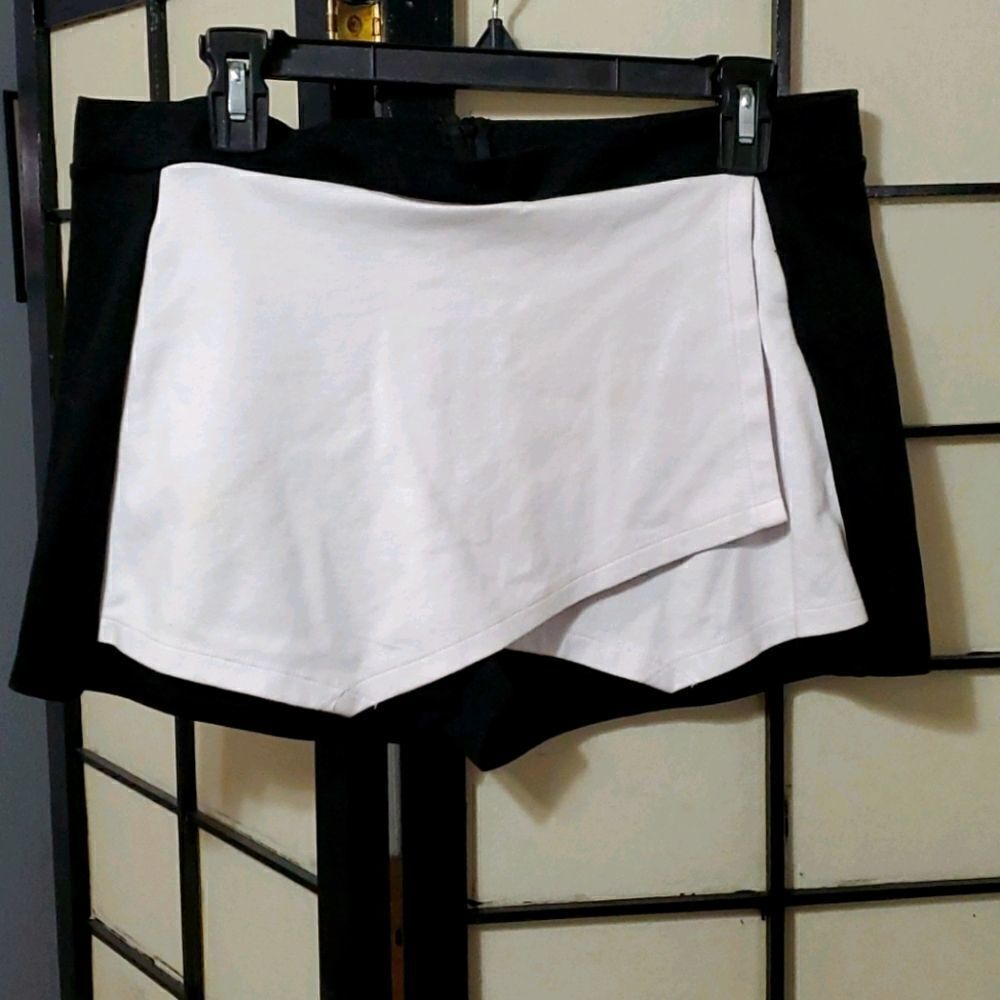 Jessica Simpson Color Block Envelope Skorts